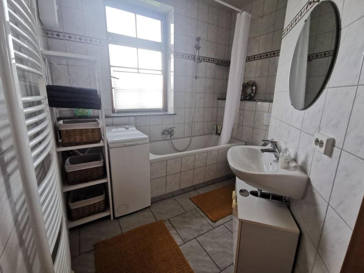 Niederorschel Ruhige Ferienwohnung Im Gutshaus מראה חיצוני תמונה