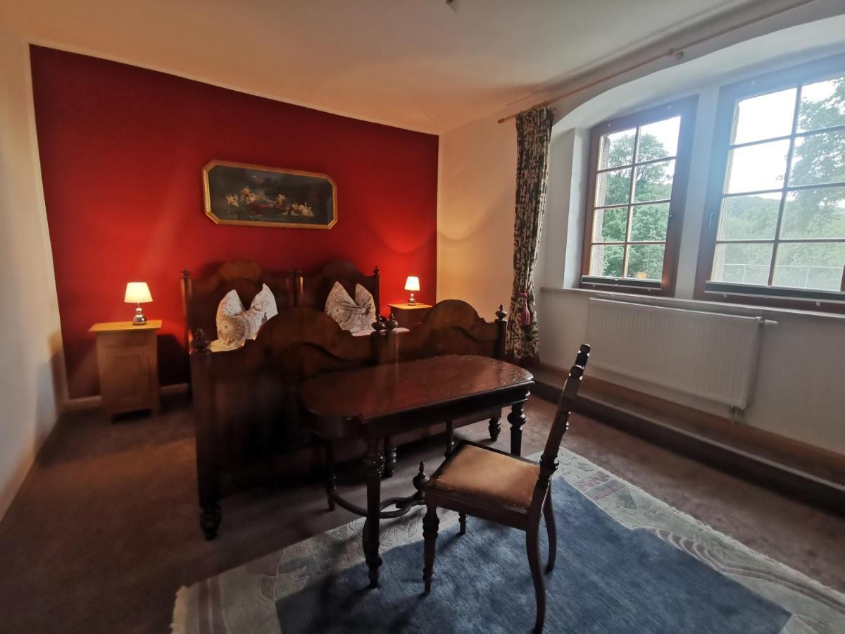 Niederorschel Ruhige Ferienwohnung Im Gutshaus מראה חיצוני תמונה