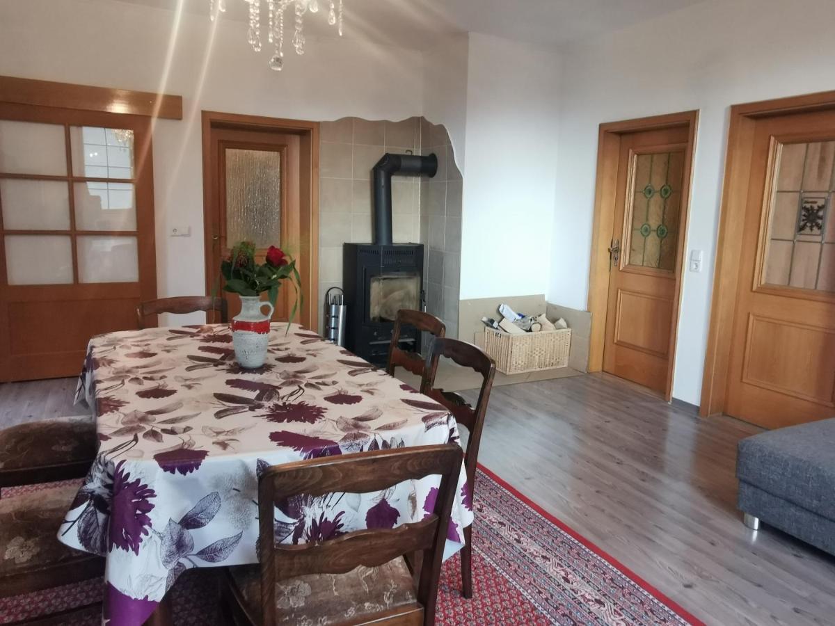 Niederorschel Ruhige Ferienwohnung Im Gutshaus מראה חיצוני תמונה